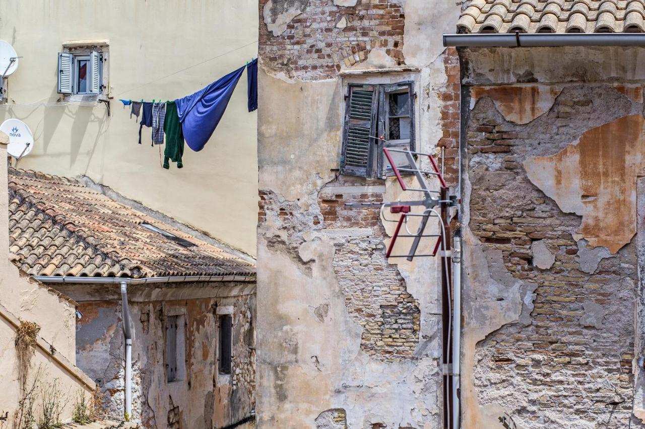 Downtown Apt At Filellinon Corfu  Exterior foto
